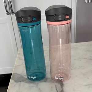 CONTIGO Water Bottles - Set of 2
Opened, washed once, never used.